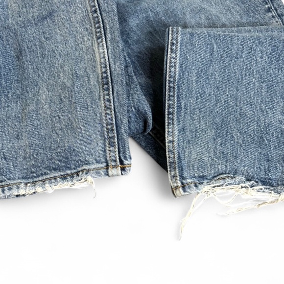 Abercrombie & Fitch High Rise Mom Jeans Distressed Medium Wash Size 29R - Picture 6 of 7